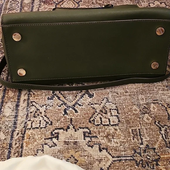 Michael Kors Selma Bag In Olive Green - Picture 8 of 16